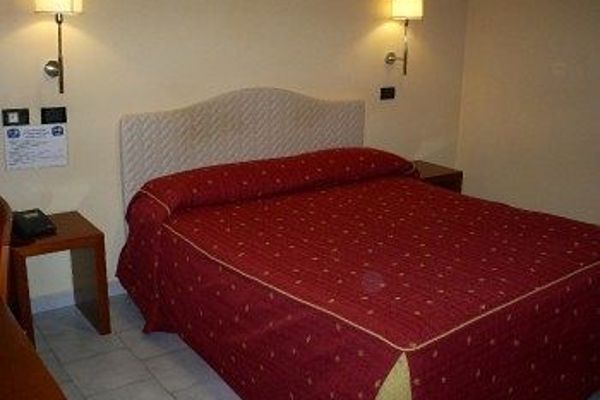Pisani Hotel (San Nicola la Strada)